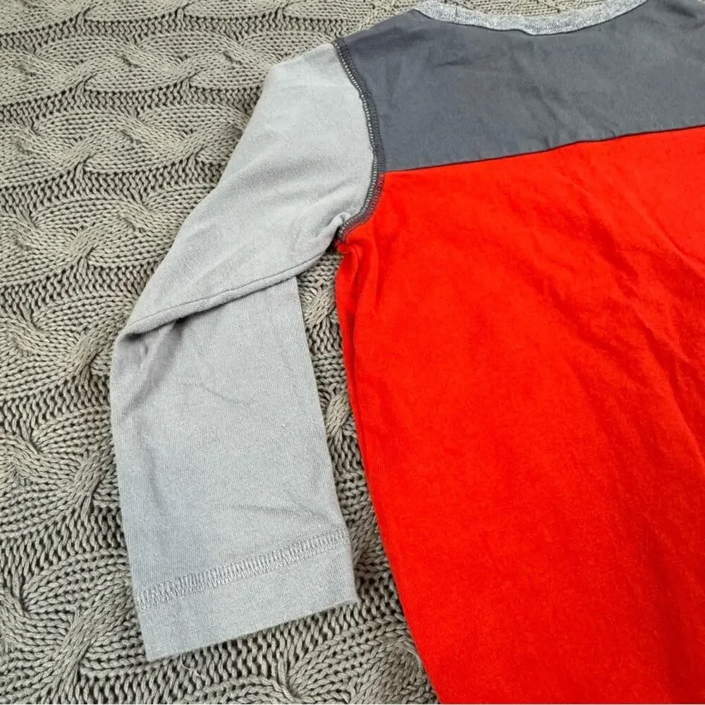 Tea Collection Gray & Red Color Block Long Sleeved Shirt ~ 2